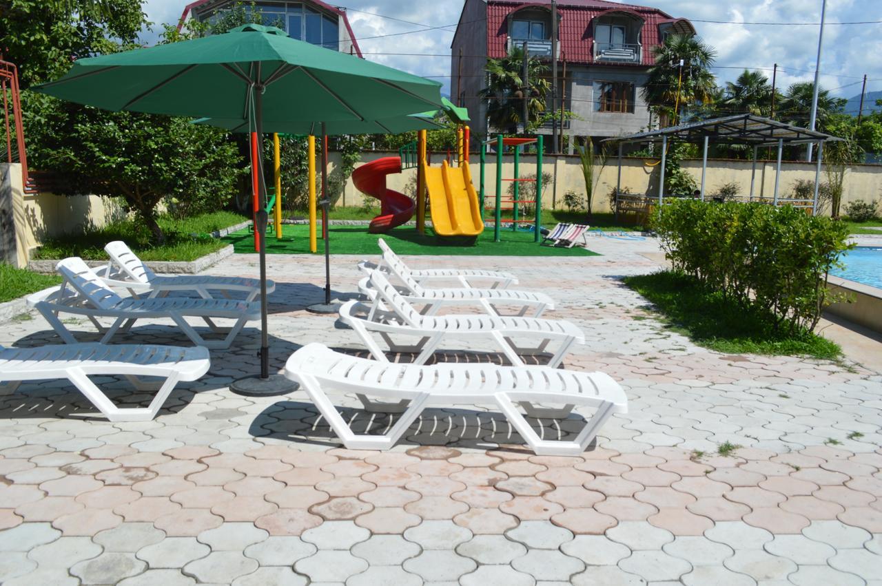 Hotel Buta Batumi Exterior foto
